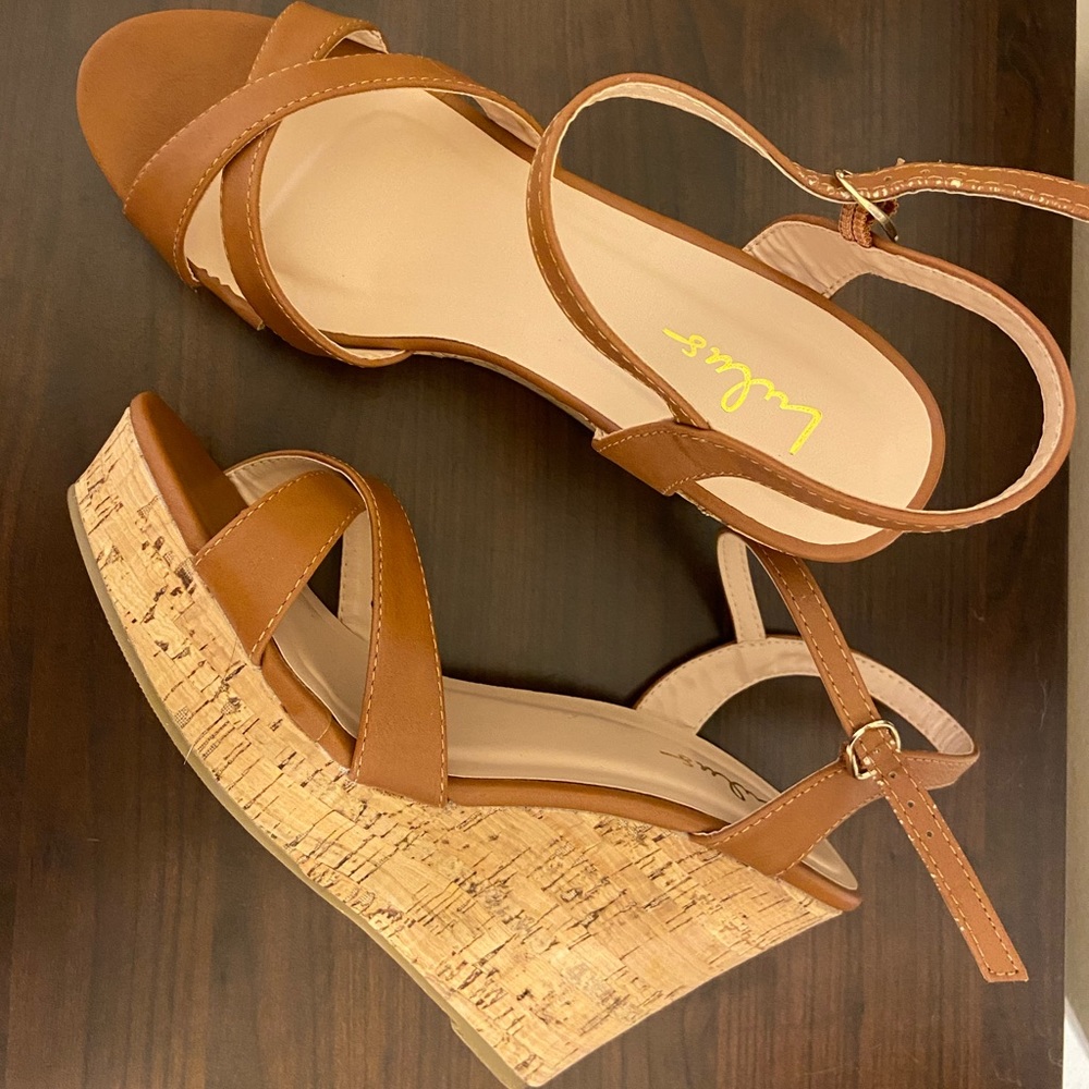 Lulu’s Wedges